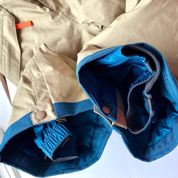 Patagonia Boys Insulated Snowshot Pants Ash Tan Size 10 Waterproof Snow - Picture 7 of 14